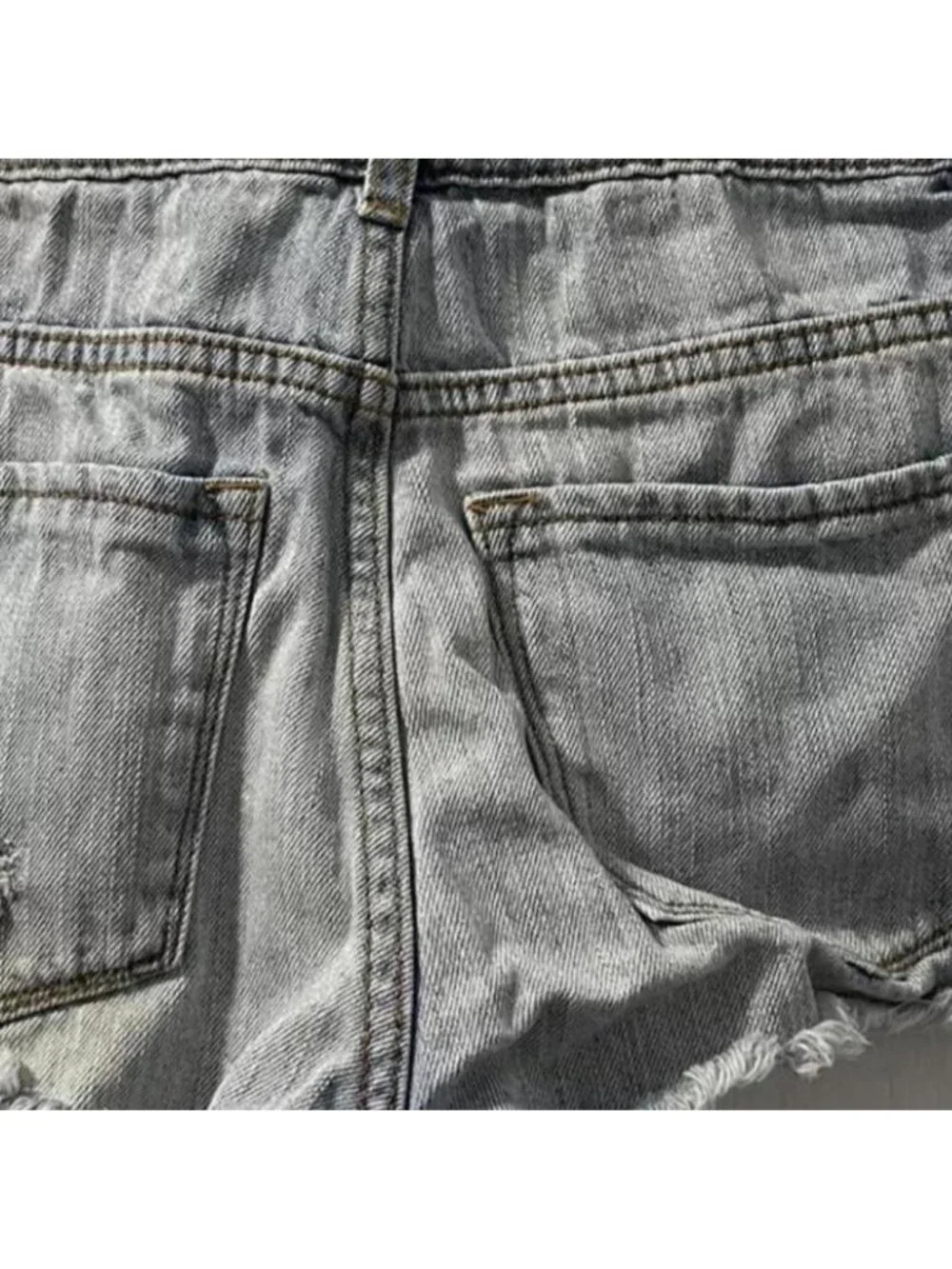 BDG blue denim shorts Size 25